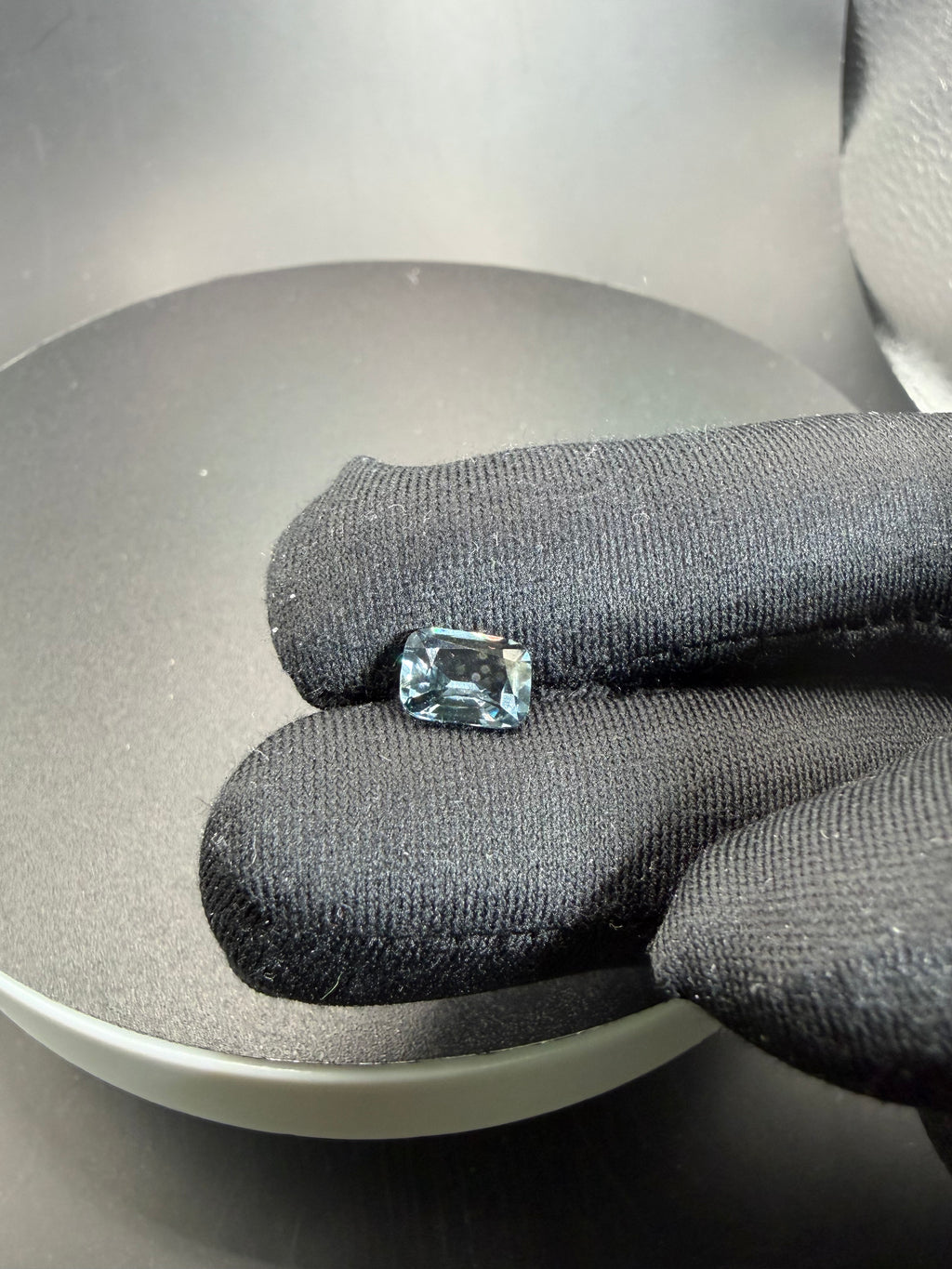 Grayish Spinel  1.99 ct