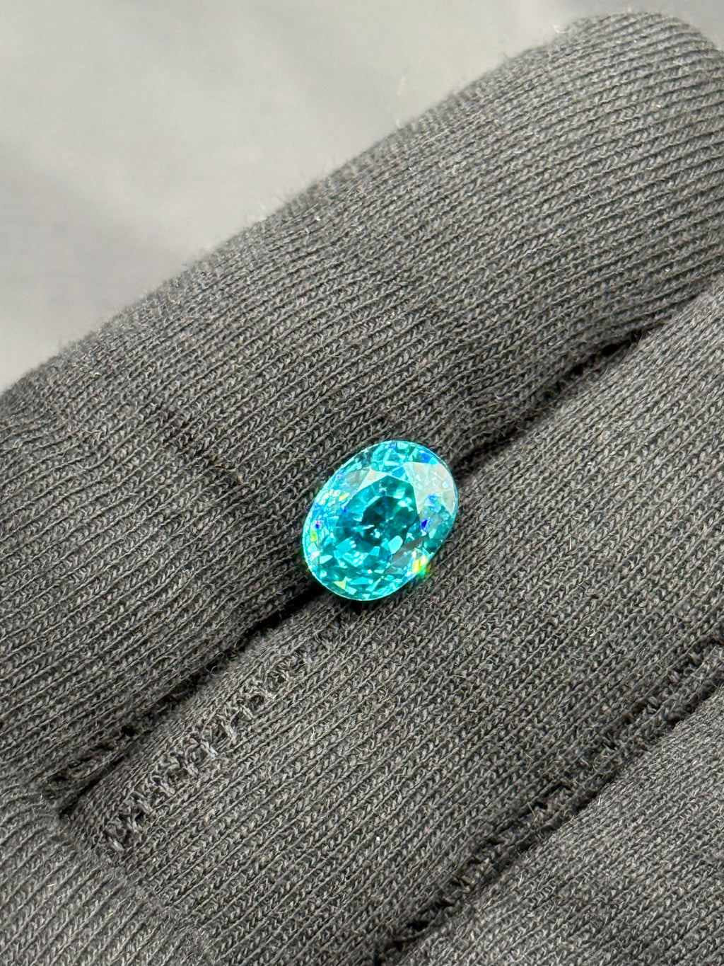 Blue Zircon 7.11 ct
