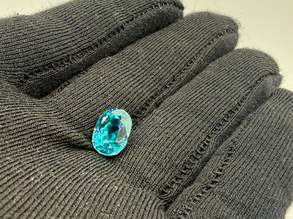 Blue Zircon 7.11 ct