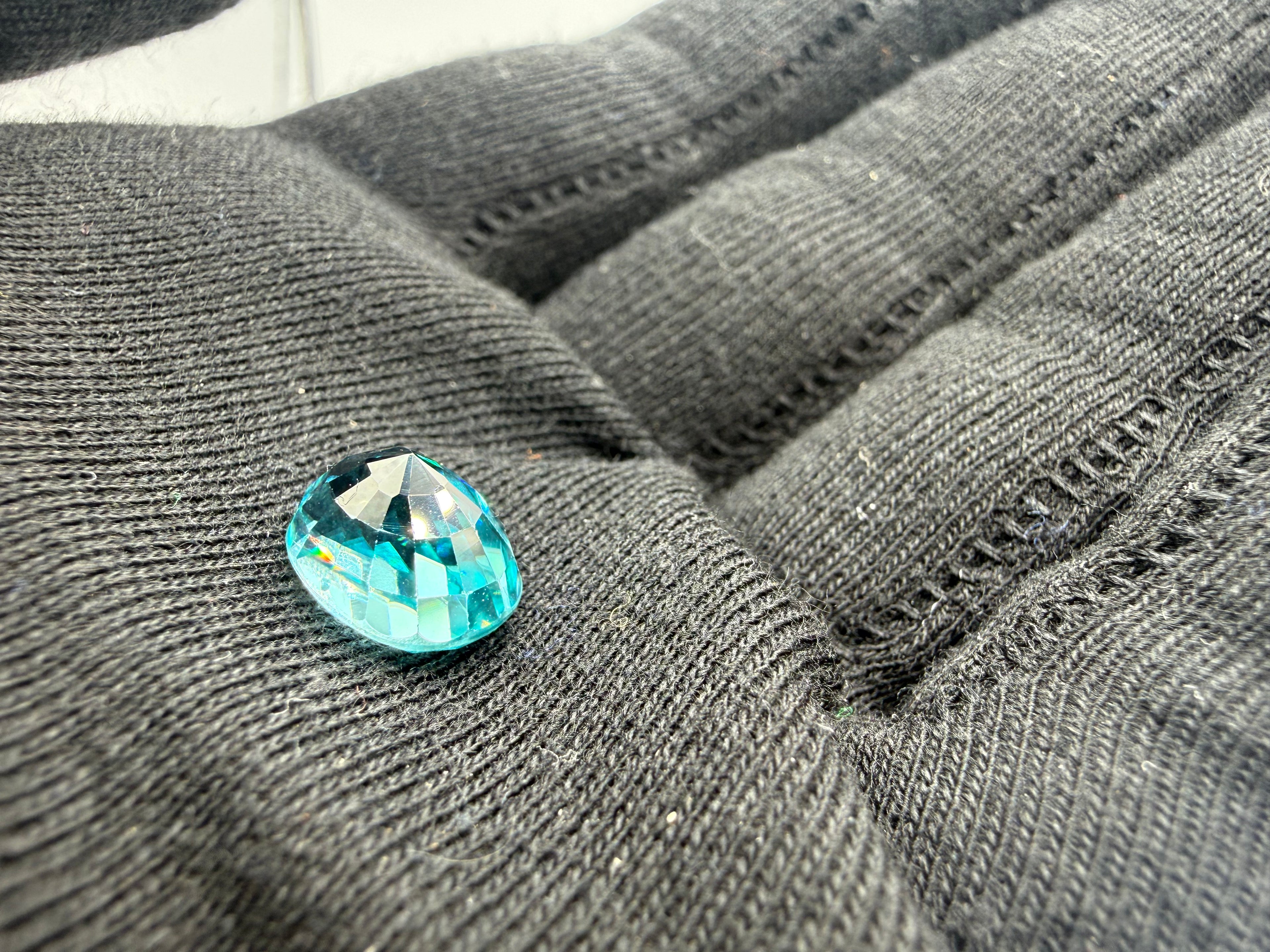 Blue Zircon 7.11 ct