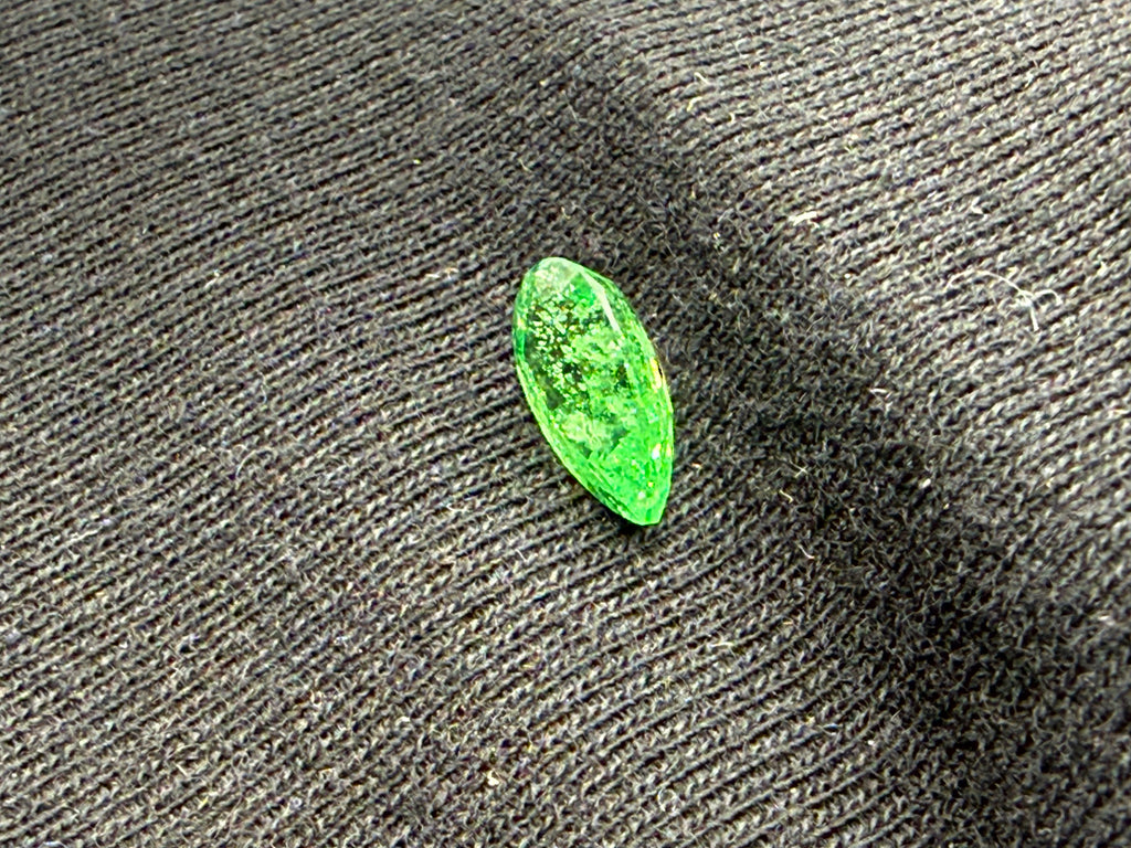 Vivid Green Tsavorite Garnet  1.83 ct