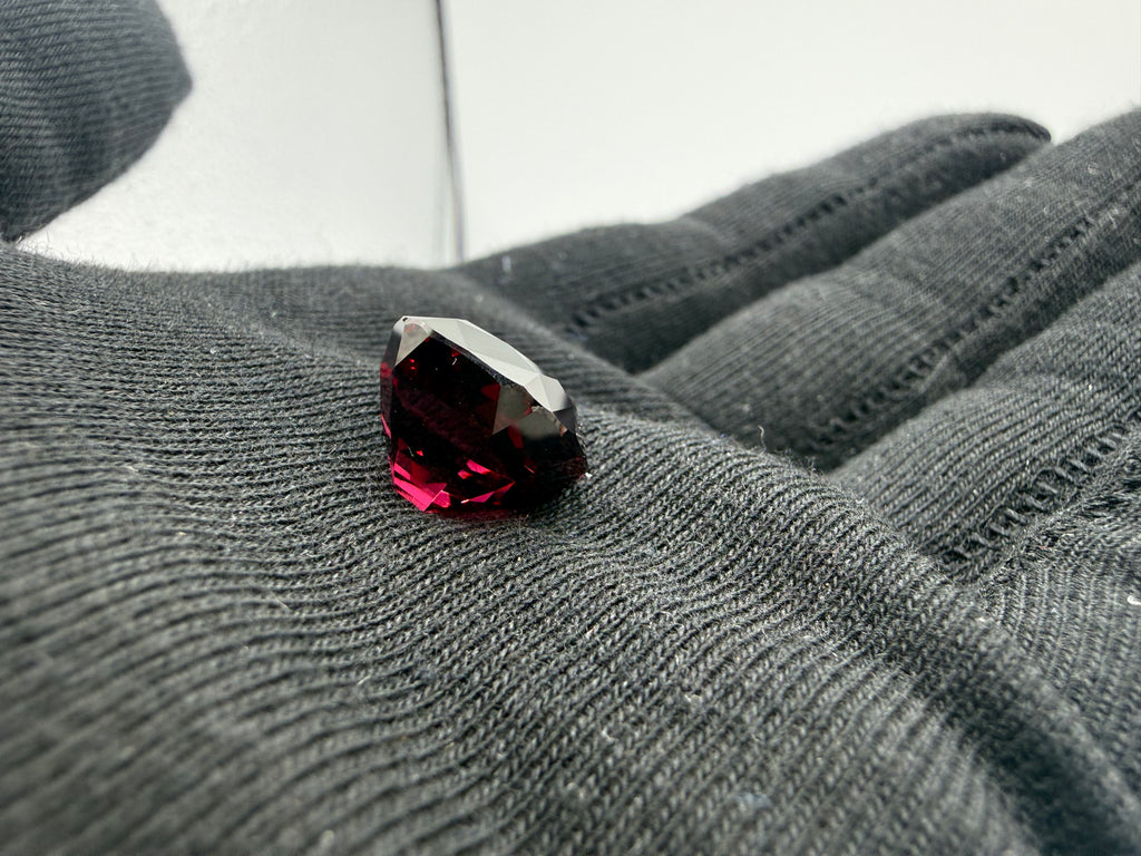 Natural Umbalite Garnet 12.08 ct