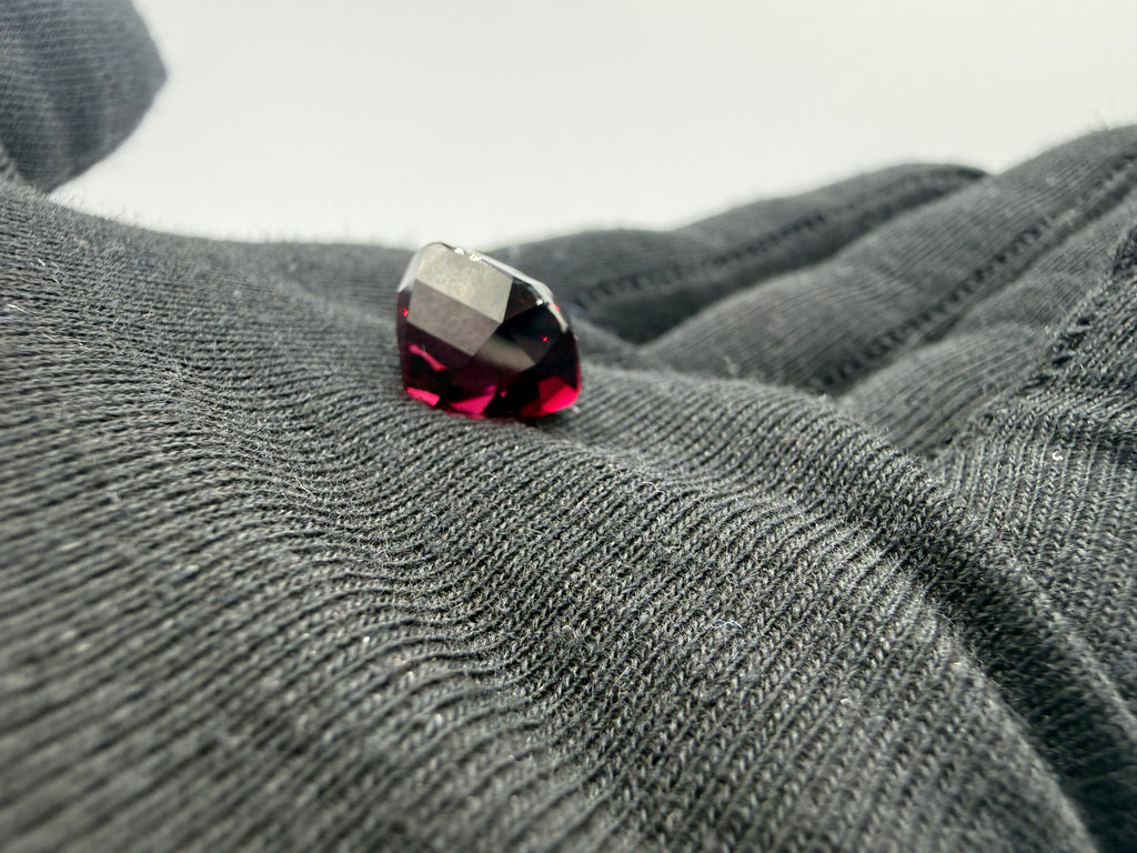 Natural Umbalite Garnet 12.08 ct