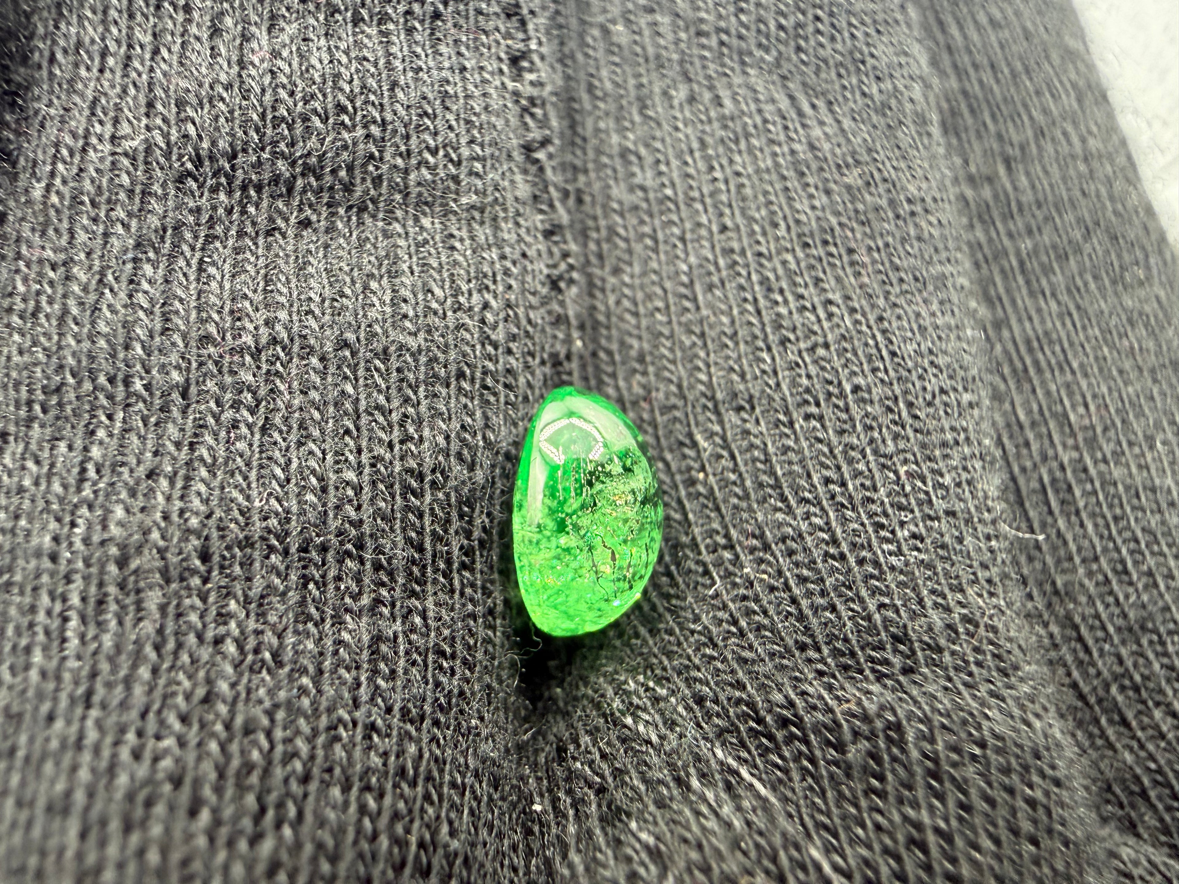 Tsavorite Garnet  1.92 ct