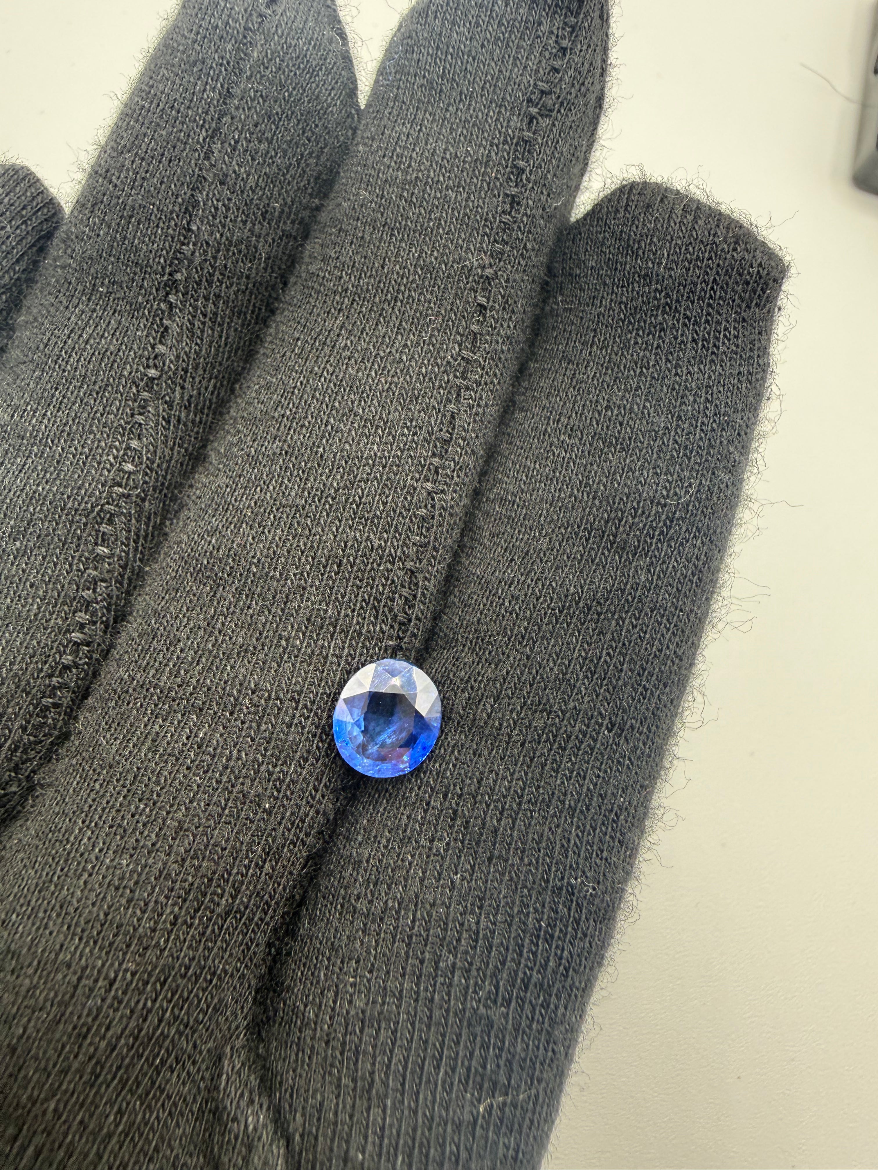 Blue Sapphire  2.32 ct
