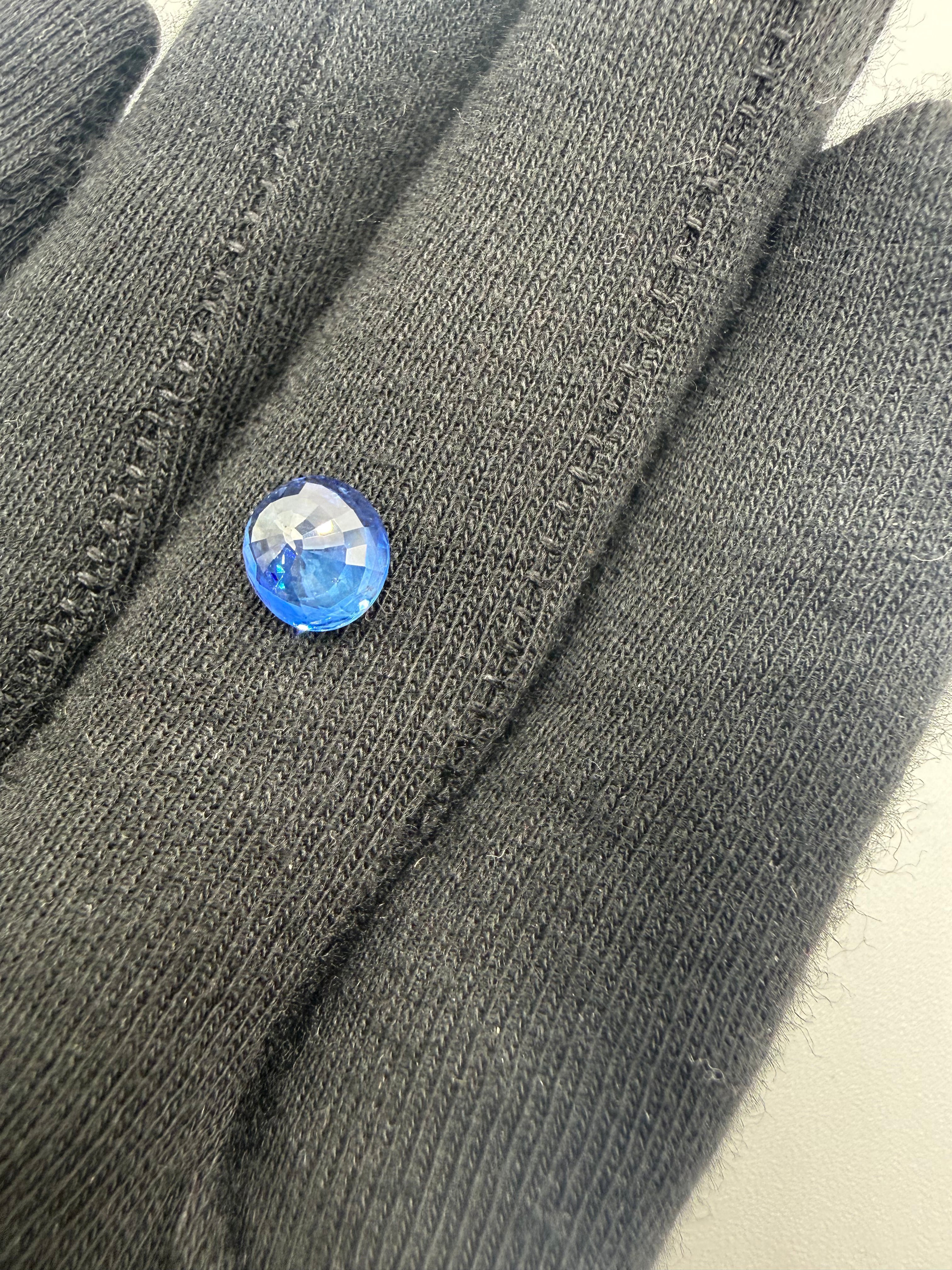 Blue Sapphire  2.32 ct