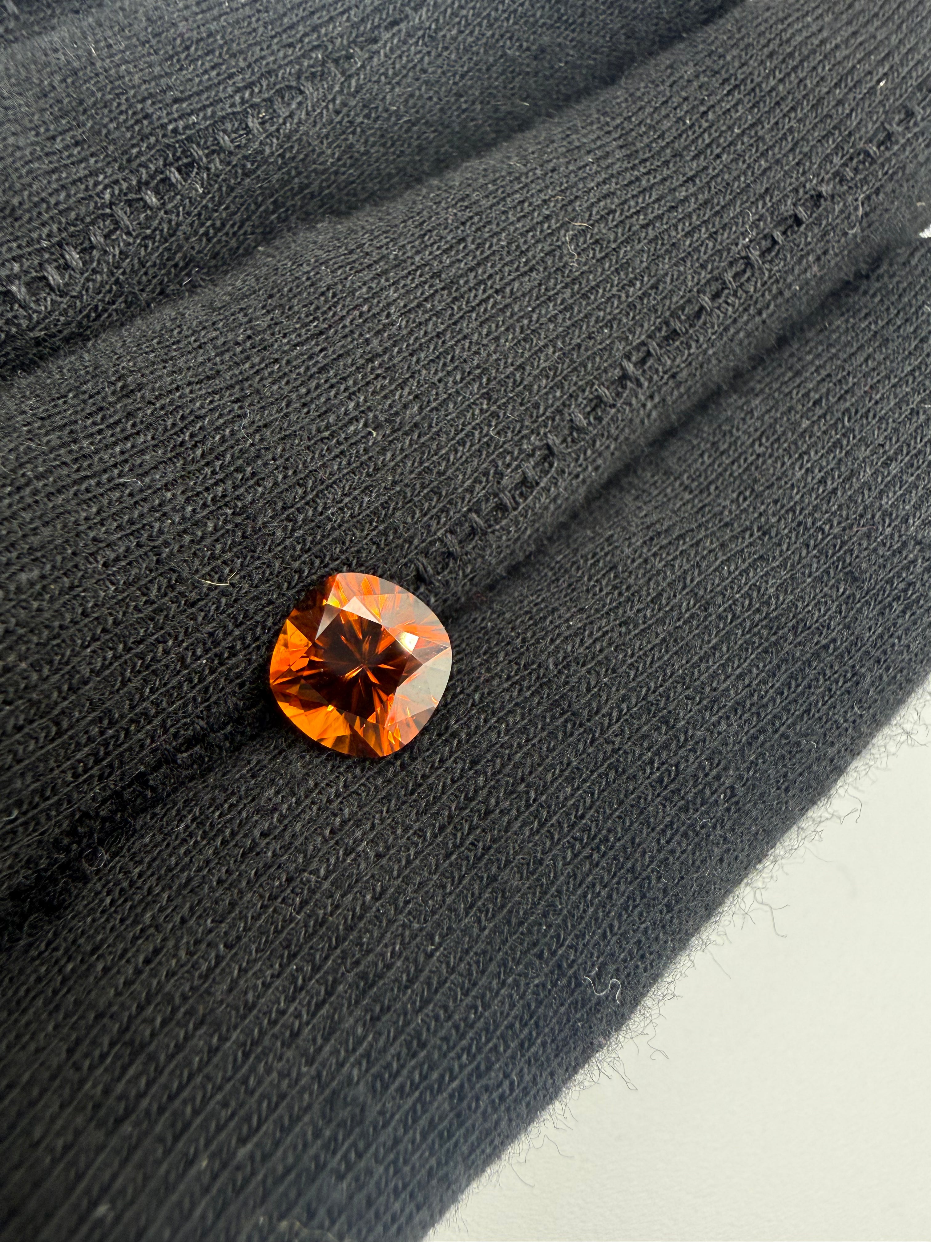 Orange Zircon  2.72 ct
