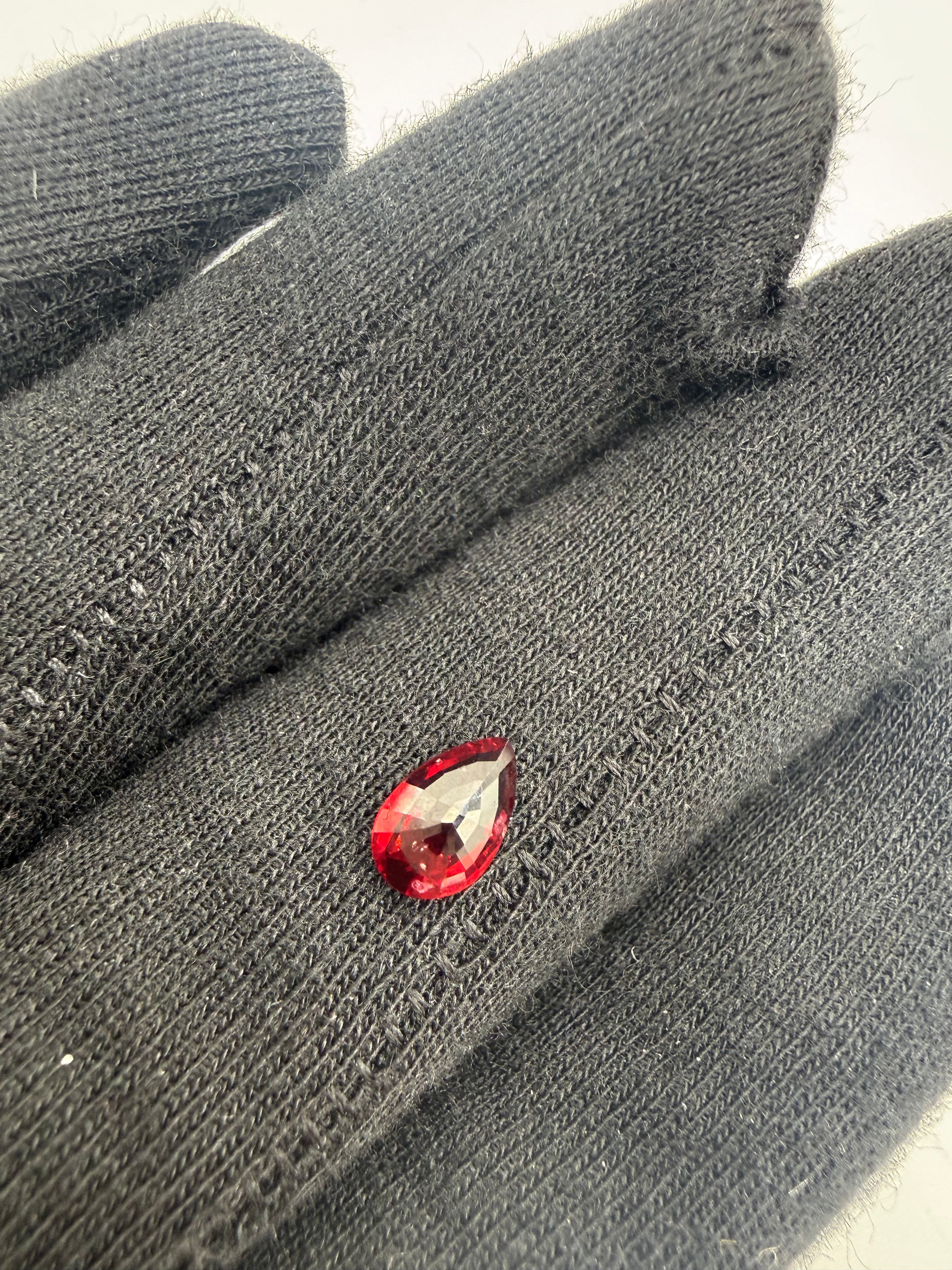 Red Spinel  1.05 ct