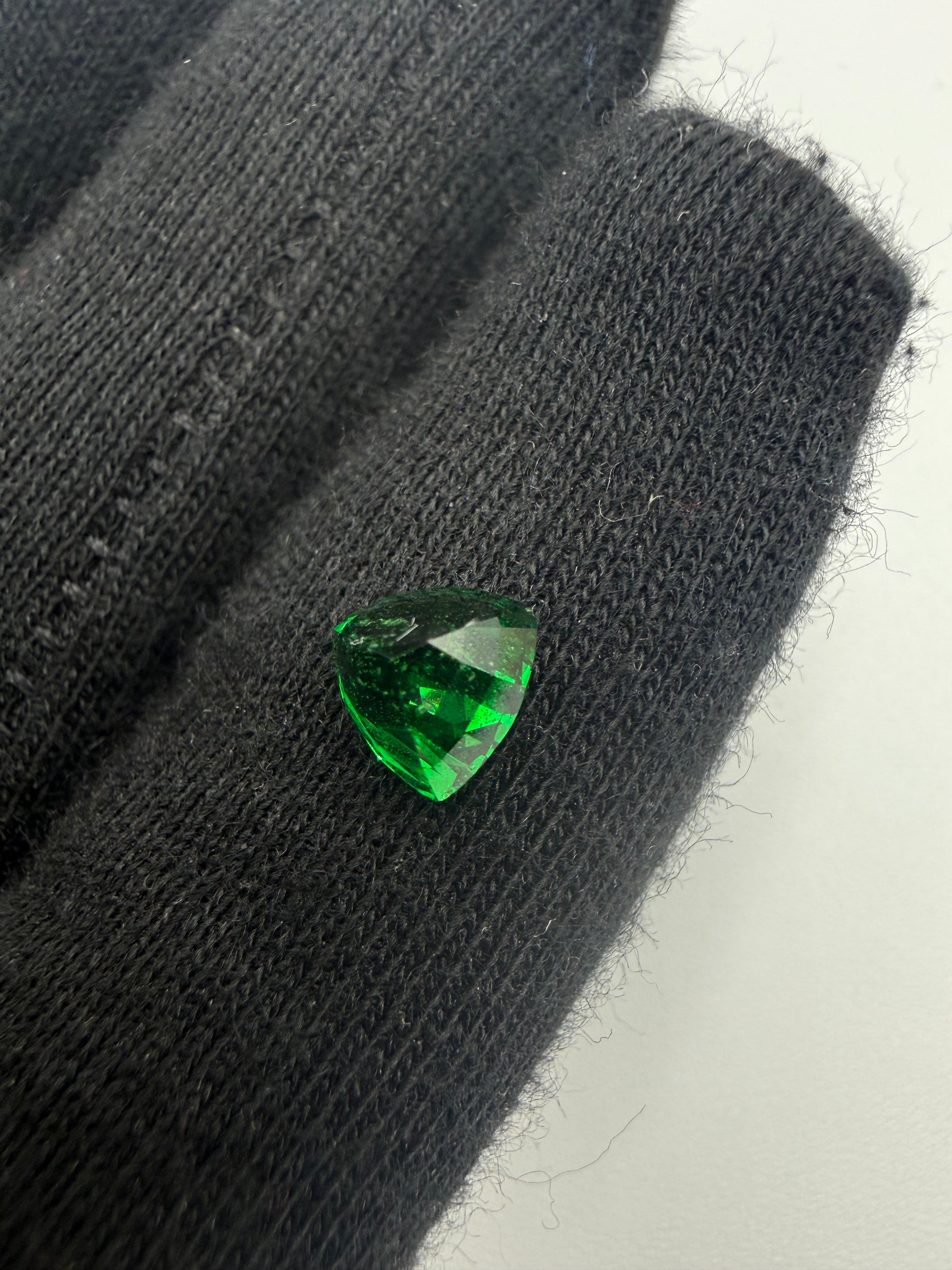 Green Tsavorite  1.15 ct
