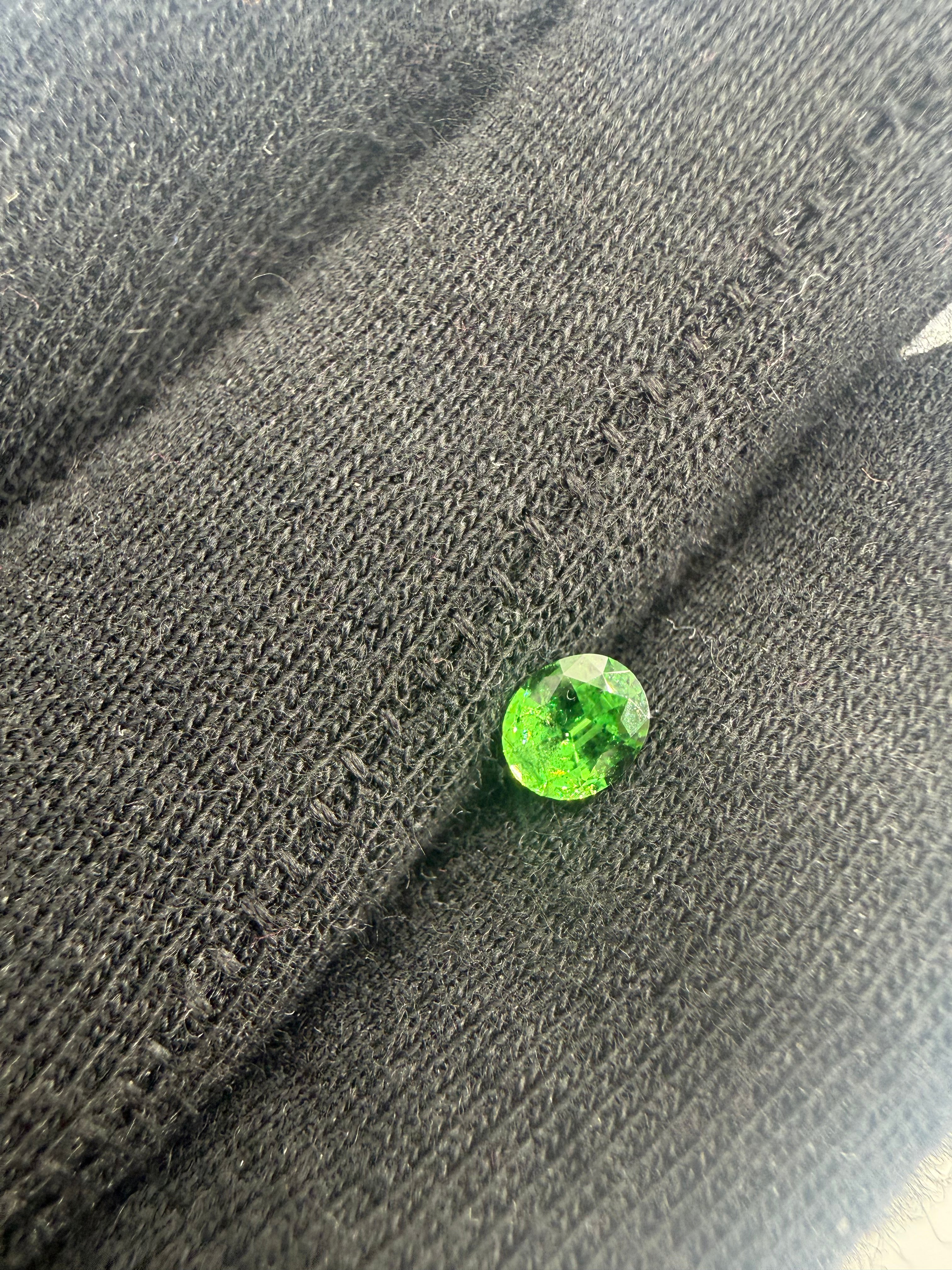 Tsavorite  0.51 ct