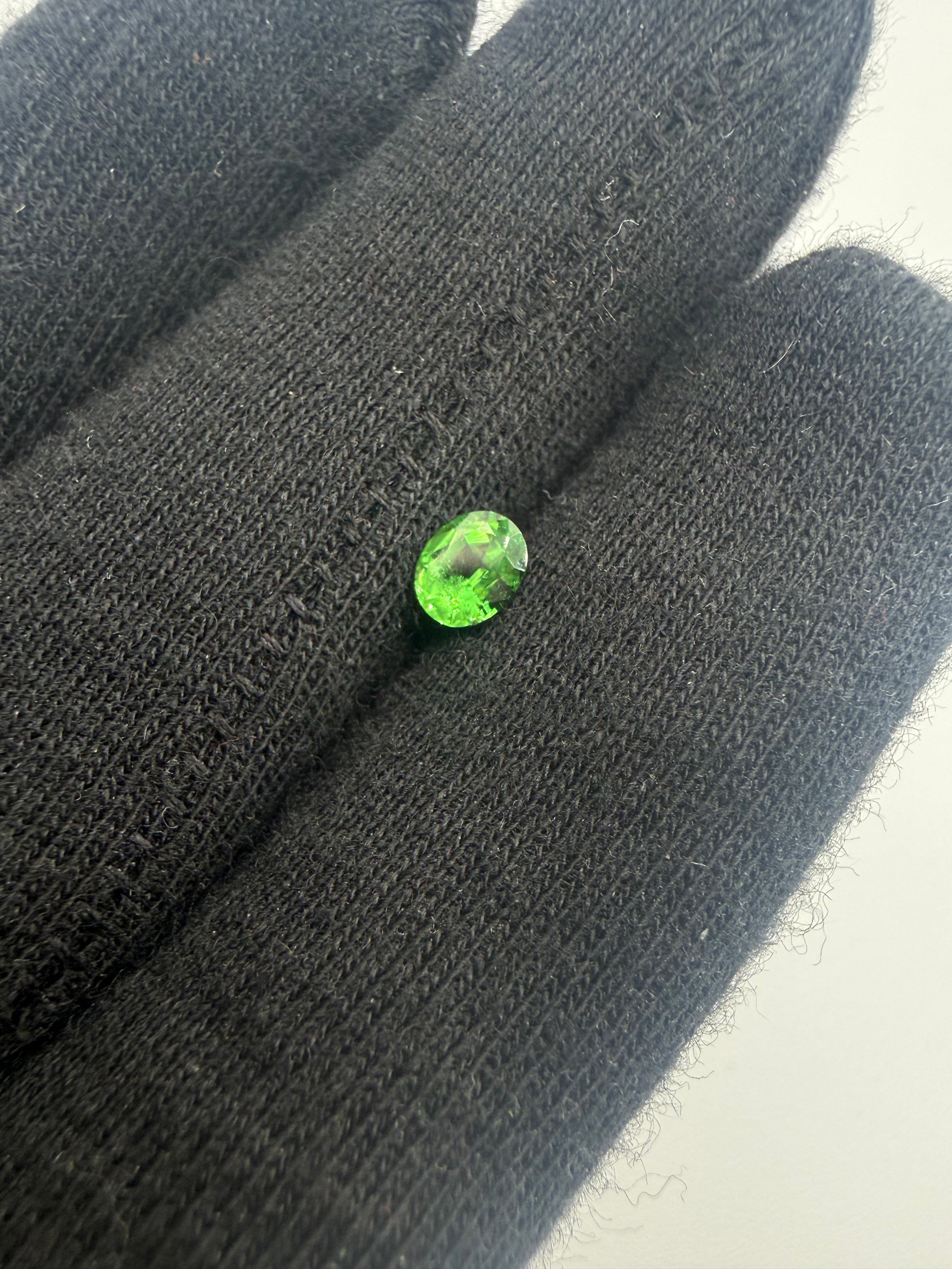 Tsavorite  0.51 ct