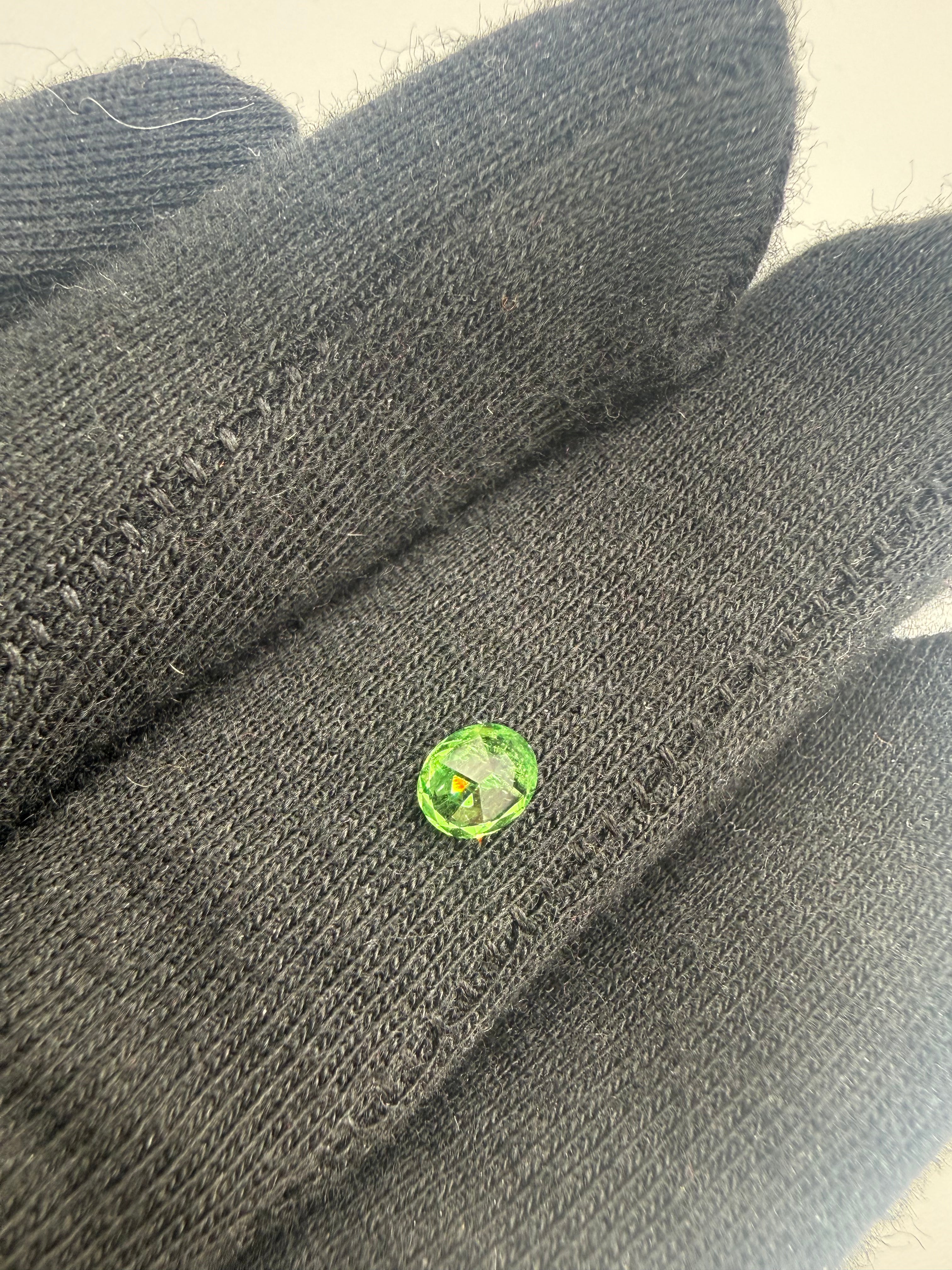 Tsavorite  0.51 ct
