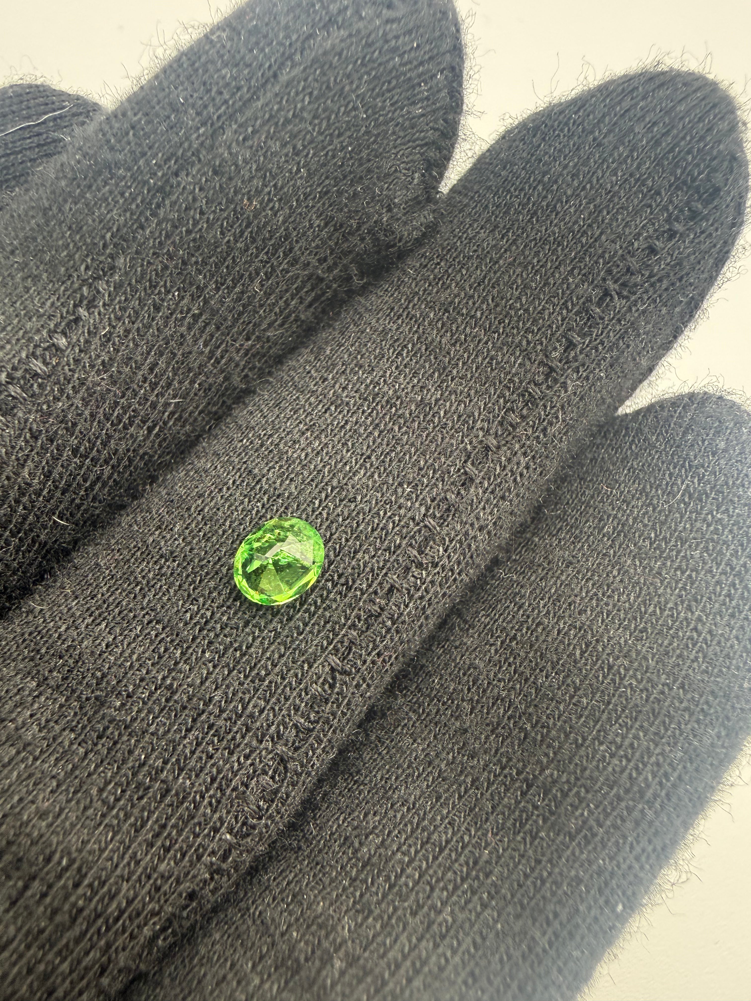 Tsavorite  0.51 ct