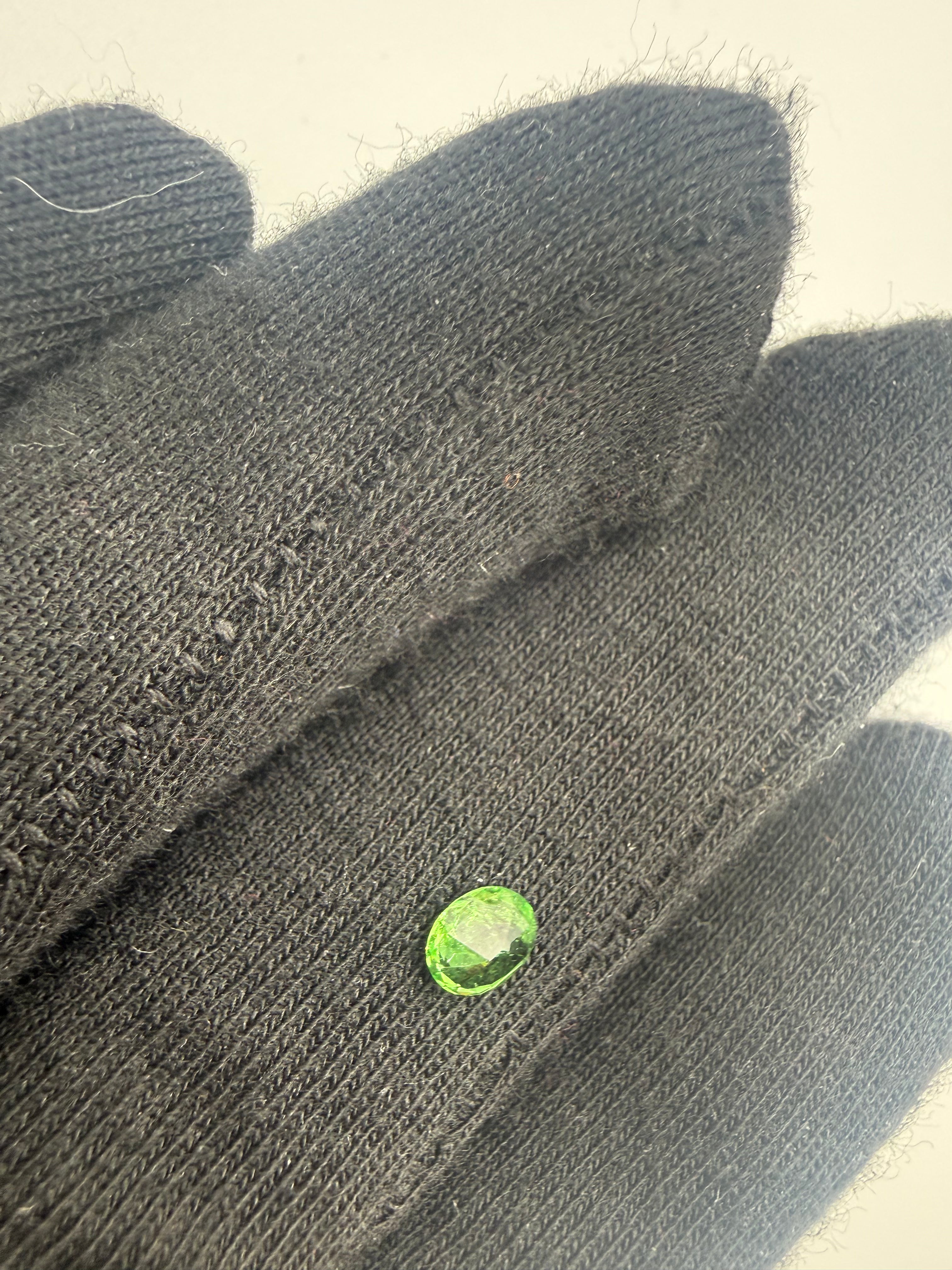 Tsavorite  0.51 ct