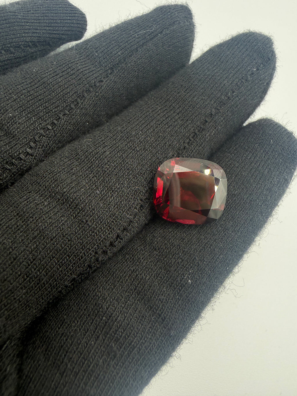 Rhodolite Garnet  11.43 ct