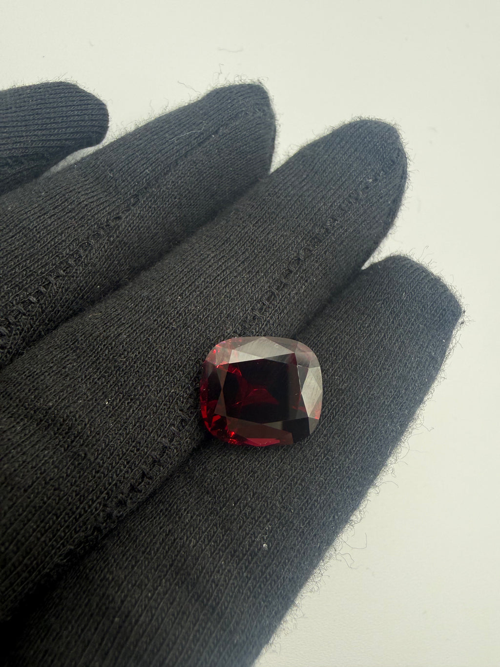 Rhodolite Garnet  11.43 ct