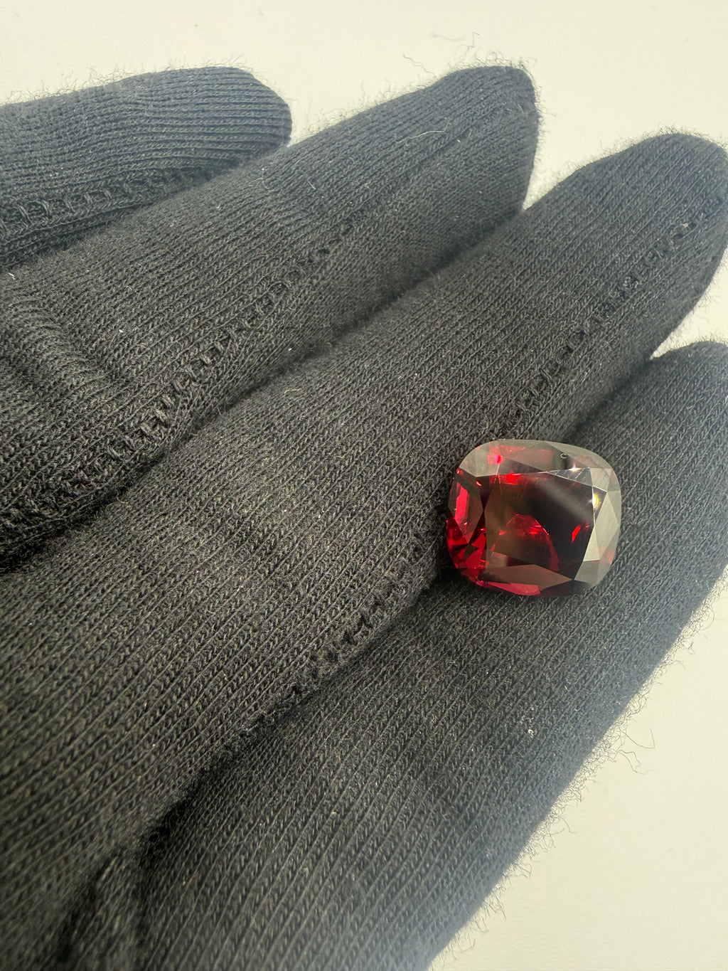 Rhodolite Garnet  11.43 ct