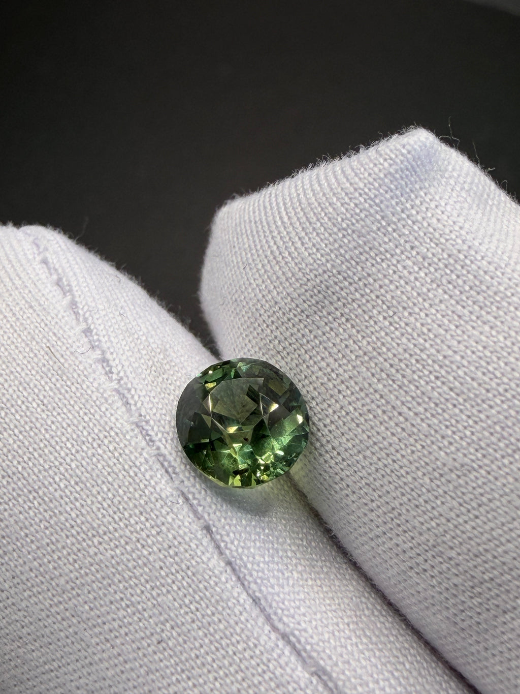 Vivid Bluish Green Sapphire  1.66 ct