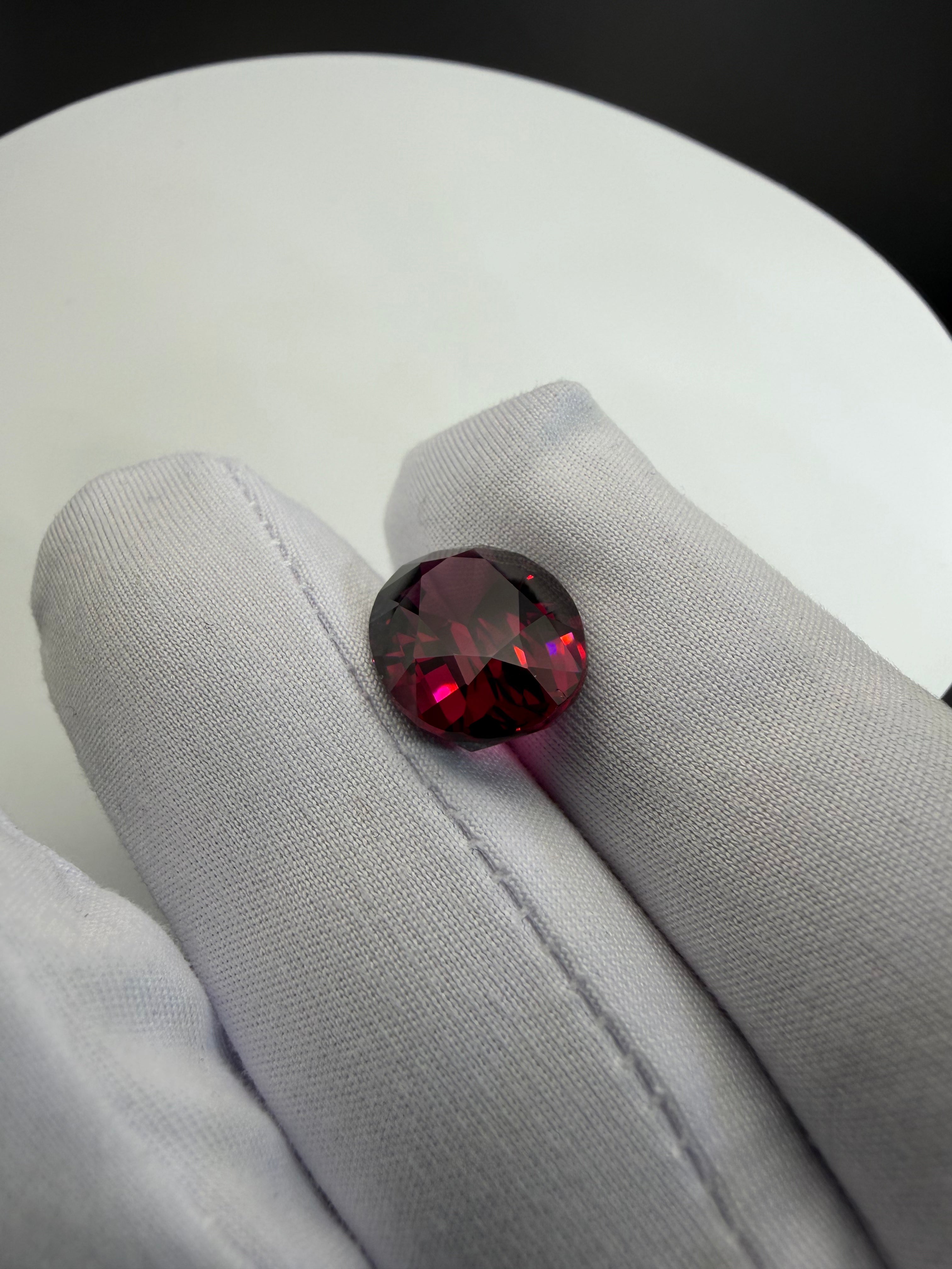 Vivid Purplish Red Rhodolite Garnet  11.99 ct