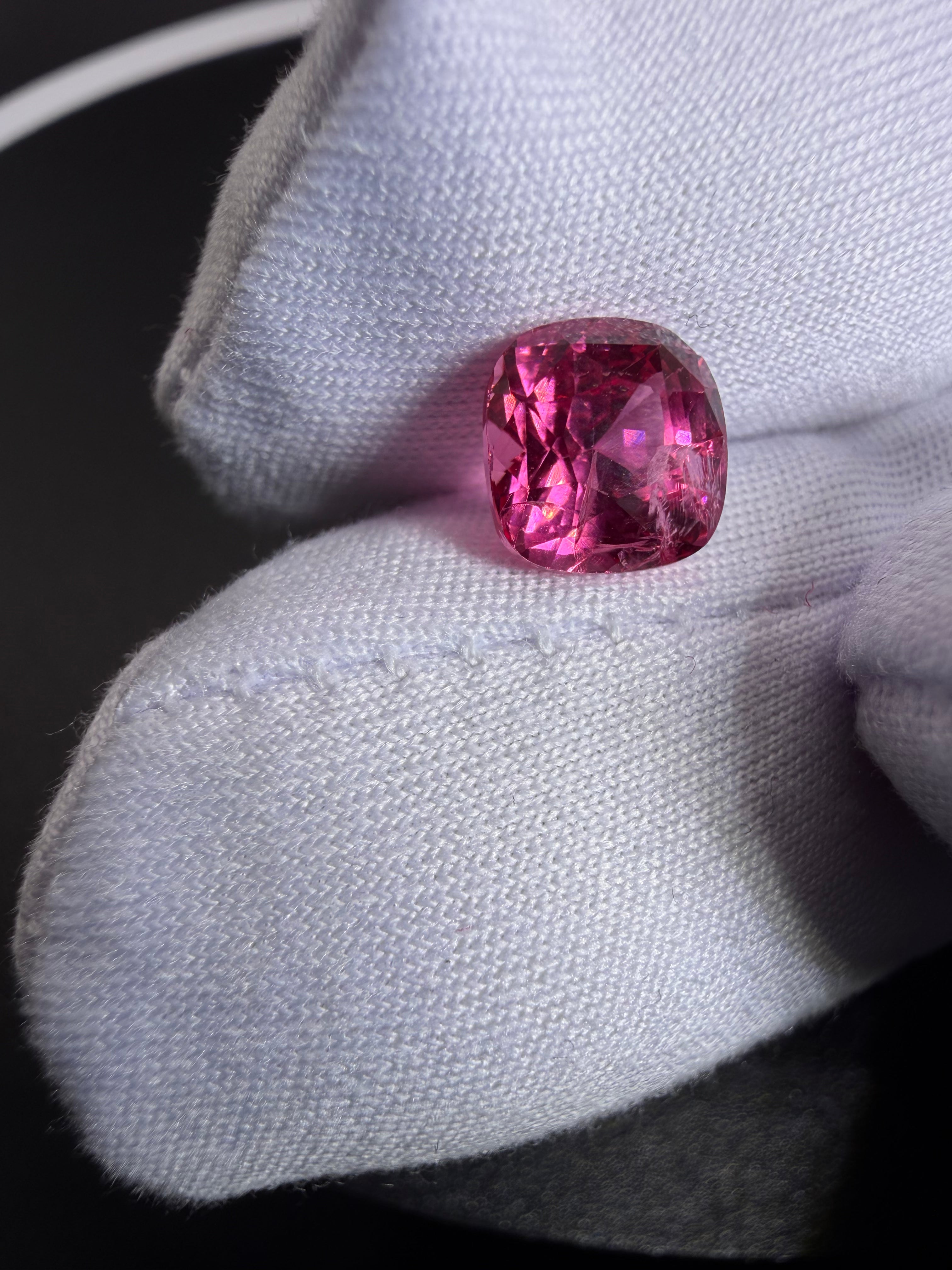 Vivid Orangish Pink Spinel  2.15 ct