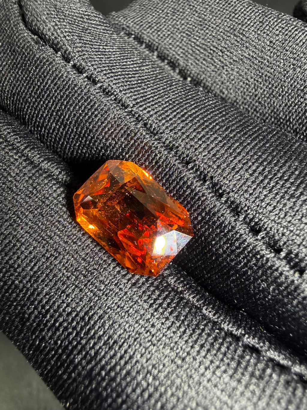 Vivid Orange Spessartite Garnet  6.57 ct