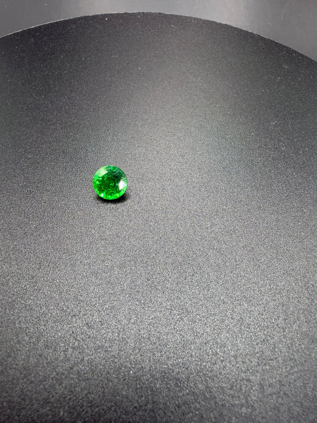 Intense Vivid Green Tsavorite  2.08 ct