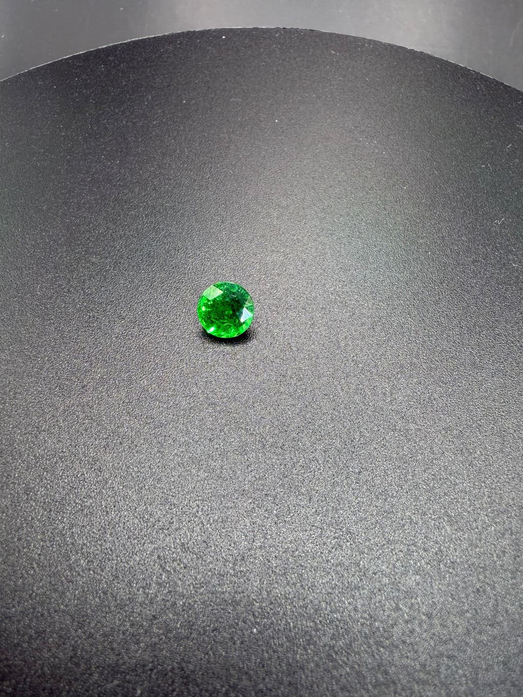 Intense Vivid Green Tsavorite  2.08 ct