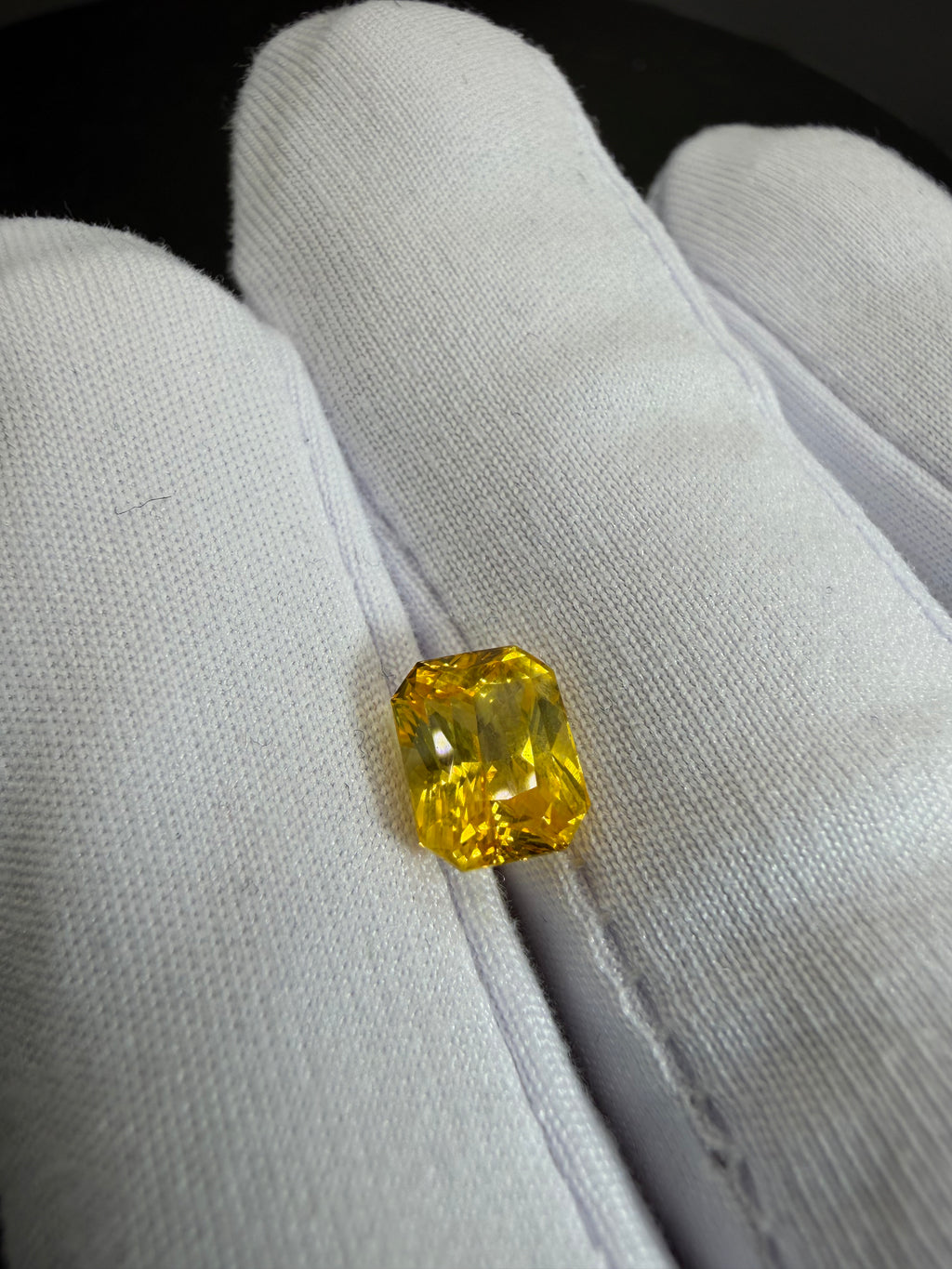 Yellow Sapphire  1.99 ct