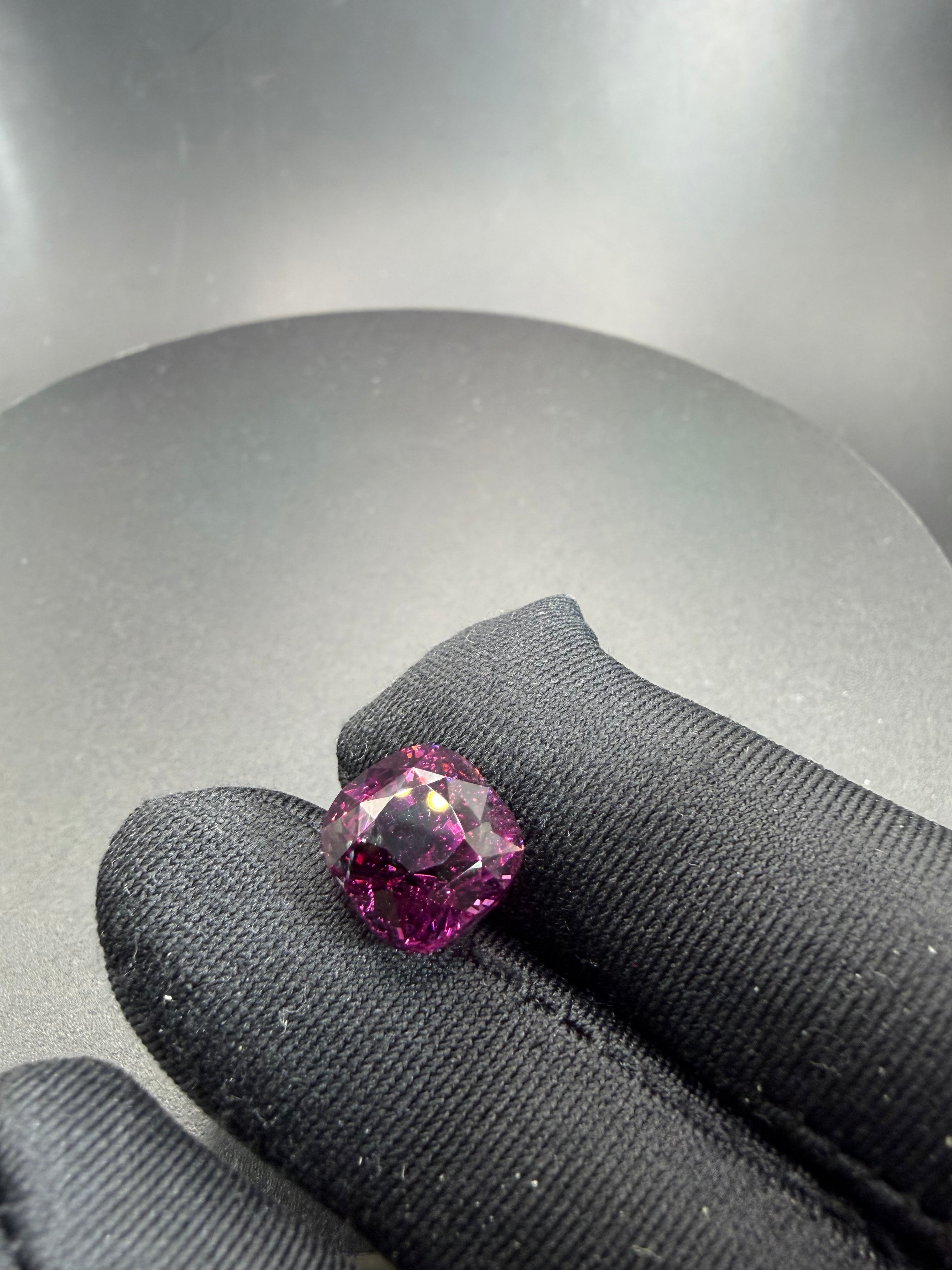 Vivid Purple Rhodolite Garnet  10.09 ct