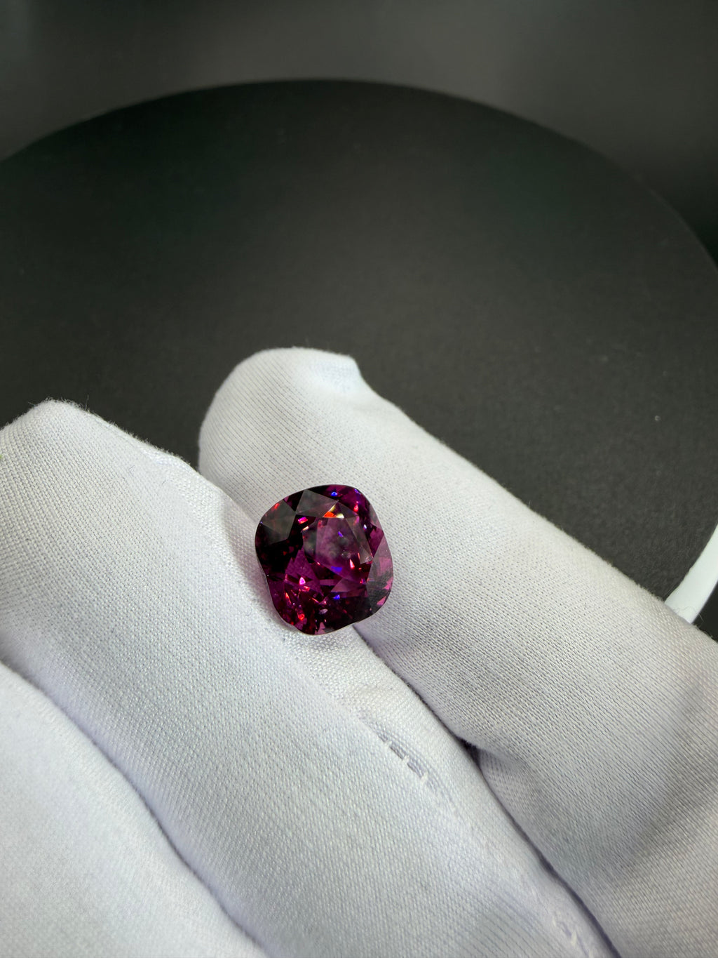 Vivid Purple Rhodolite Garnet  10.09 ct