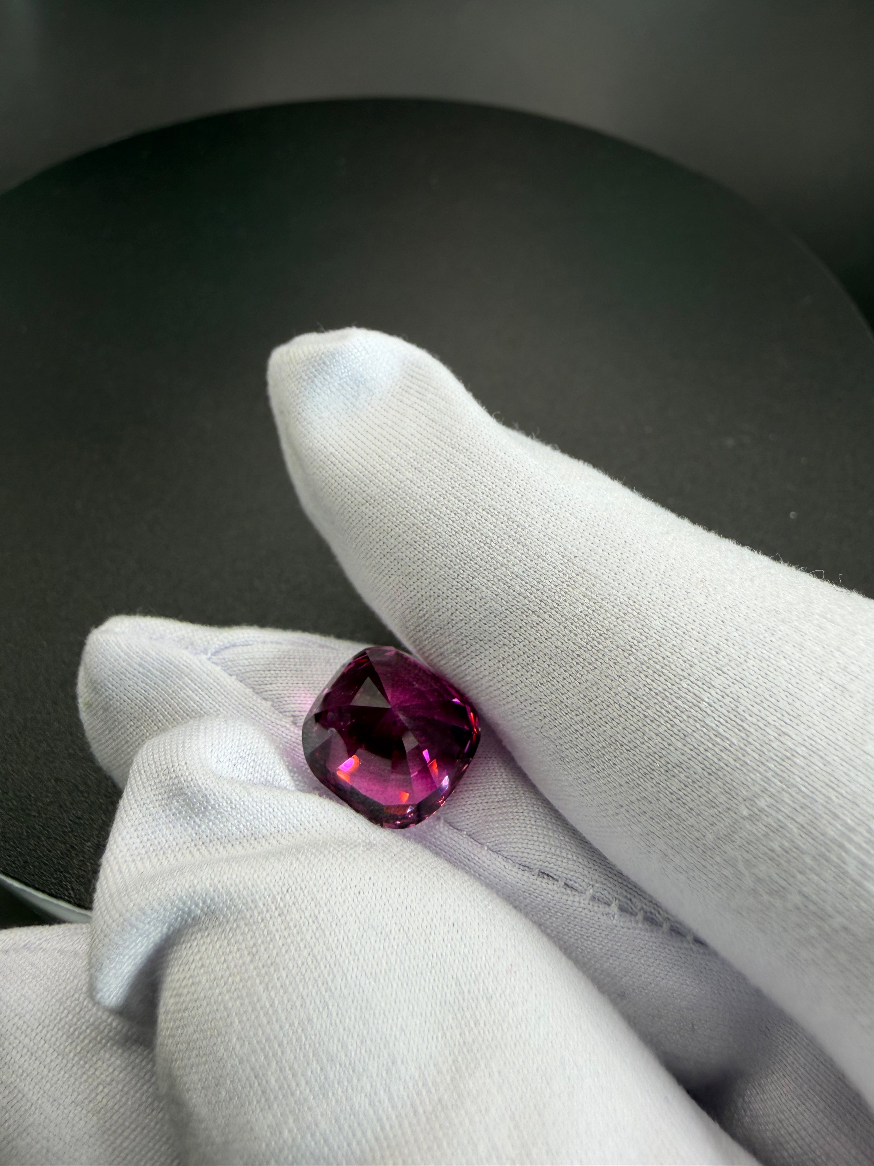 Vivid Purple Rhodolite Garnet  10.09 ct
