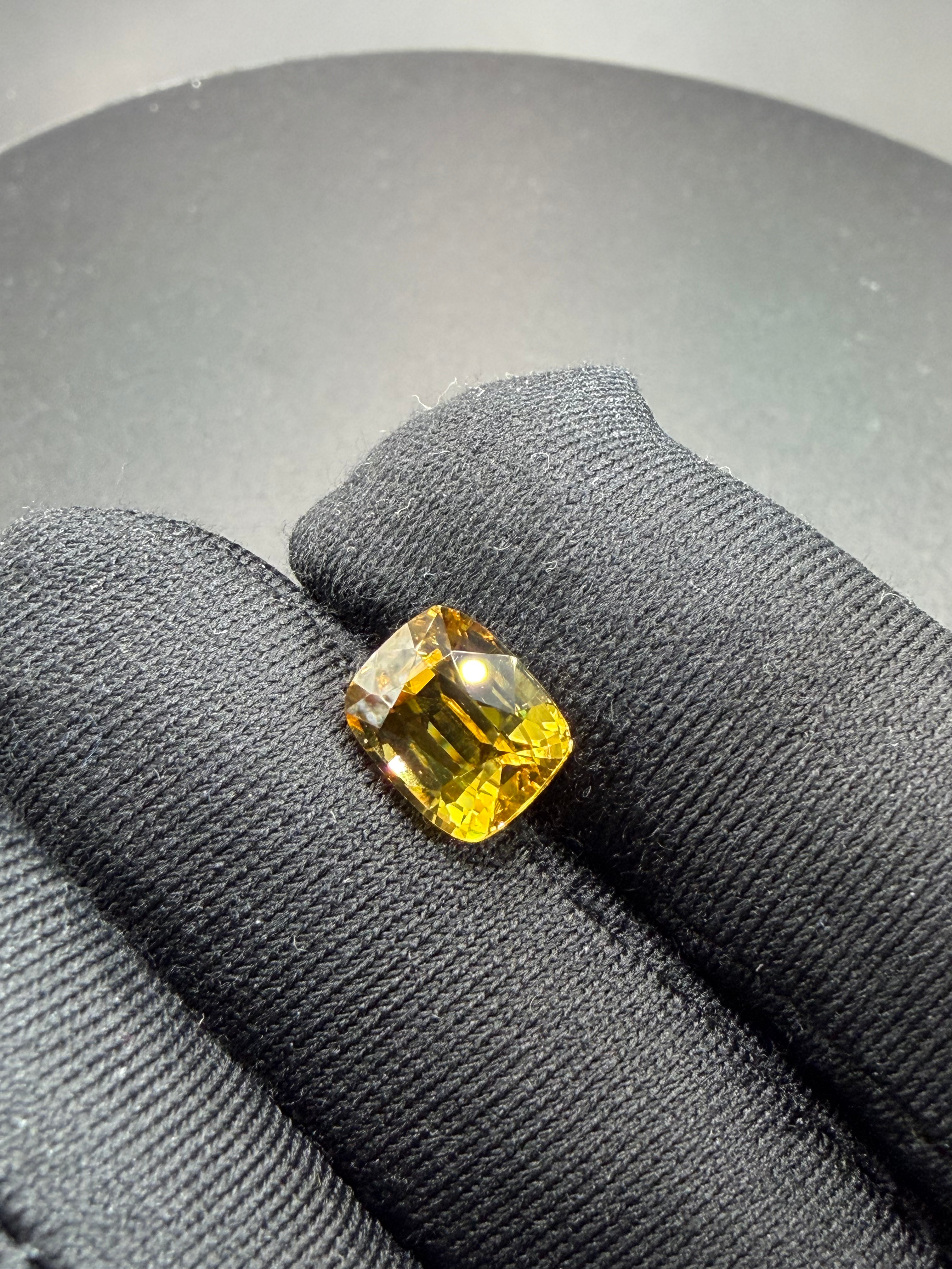 Yellow Zircon 5.29 ct