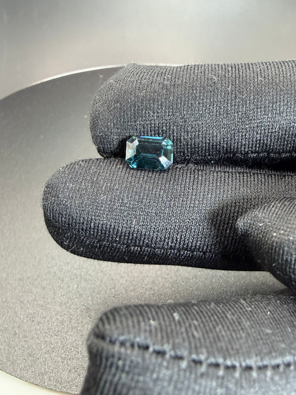 Violet Spinel  1.71 ct