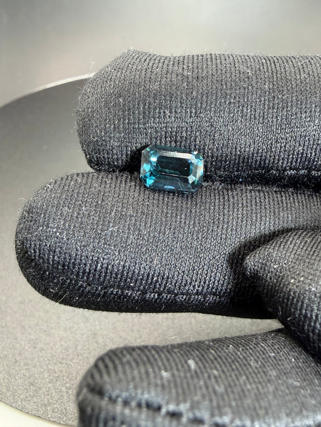 Violet Spinel  1.71 ct