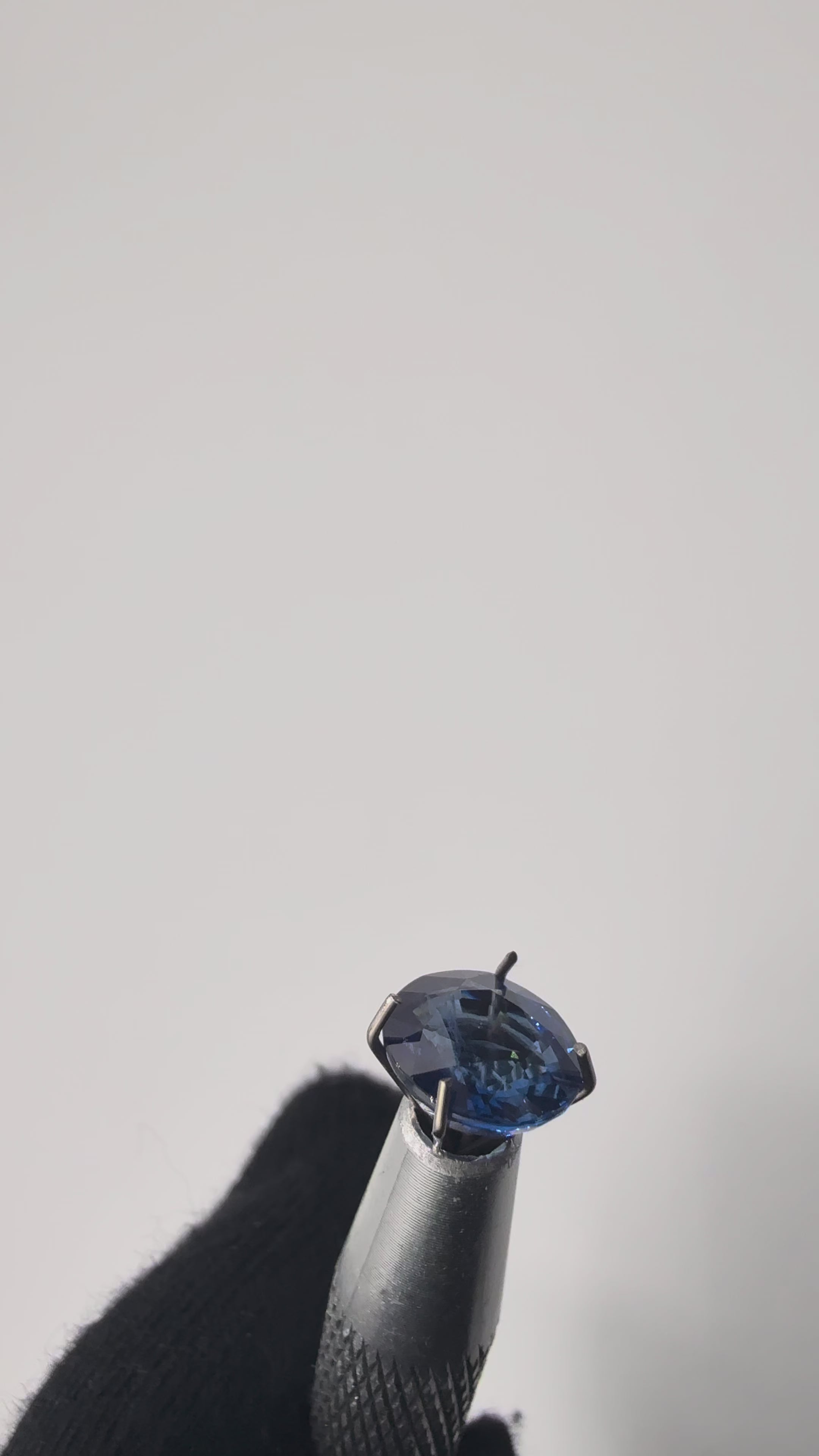 Blue Sapphire  2.32 ct