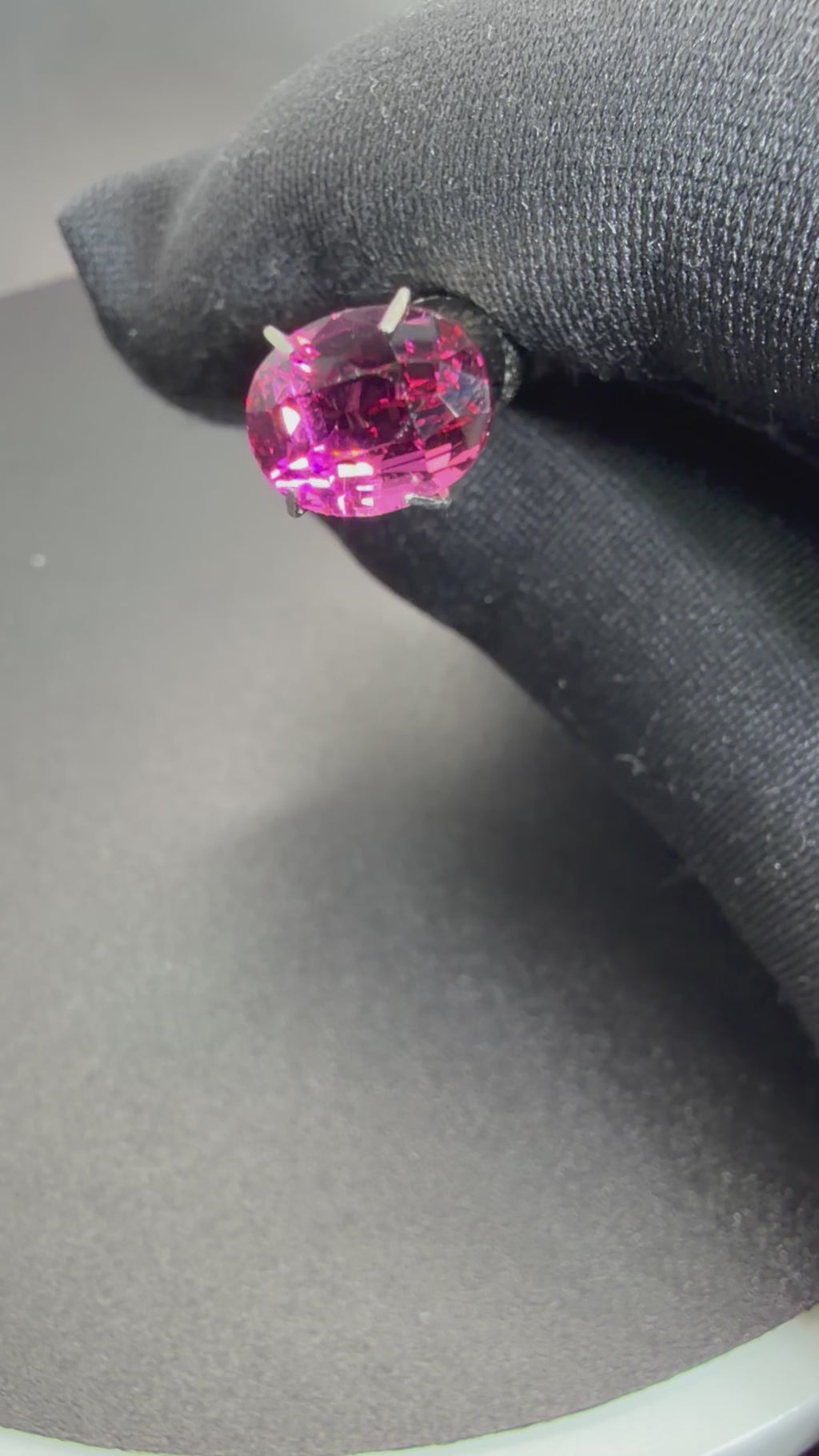 Vivid Pink Tourmaline  3.18 ct