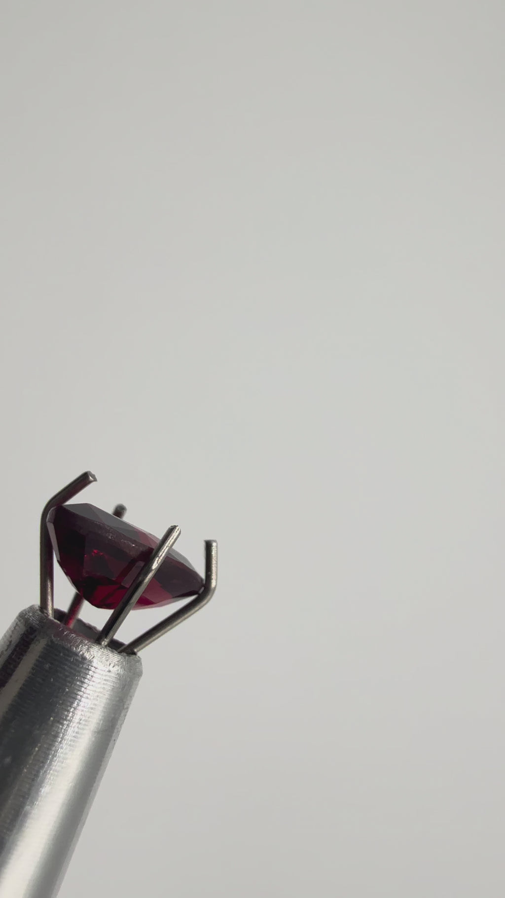 Red Spinel  1.05 ct