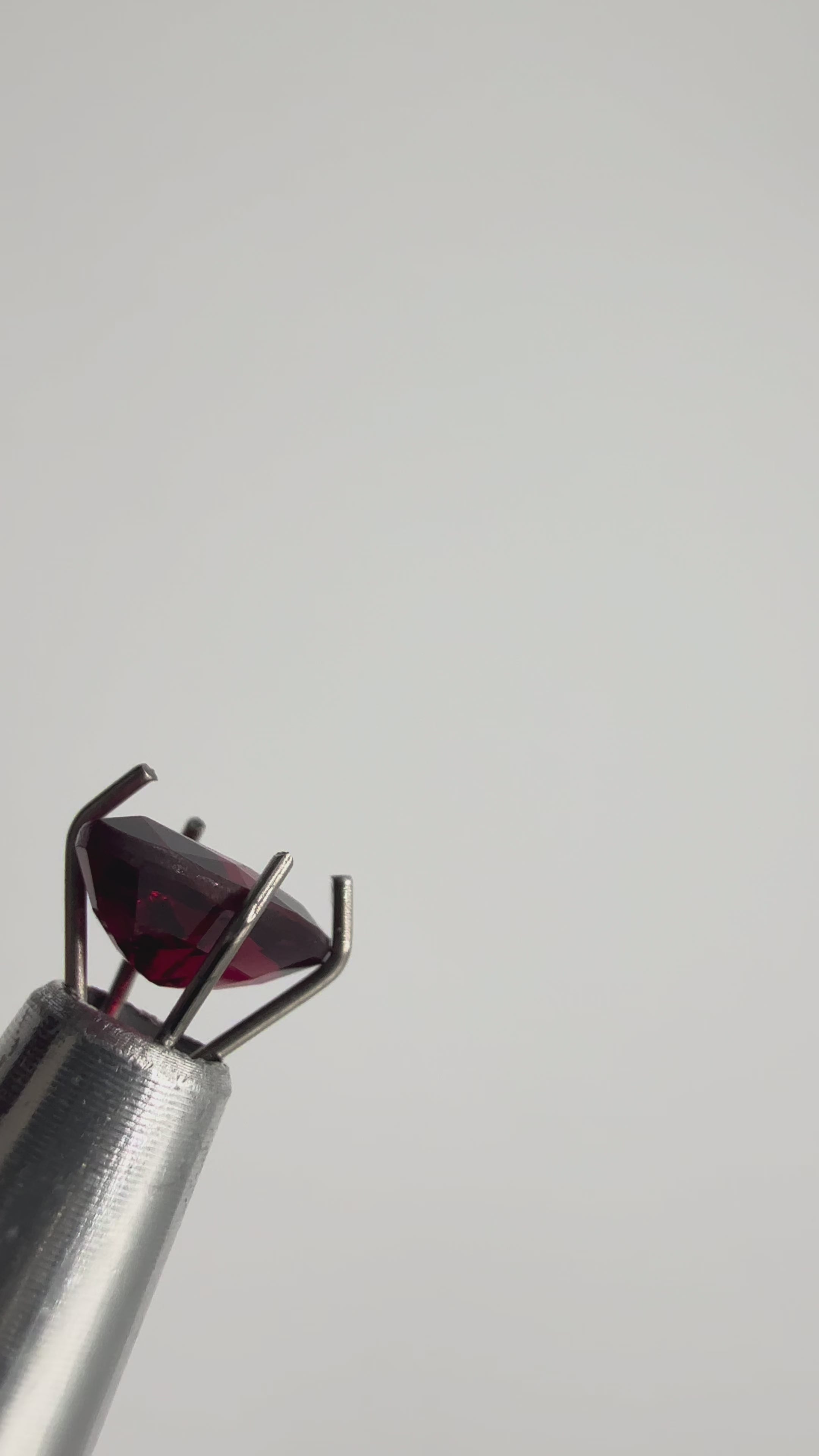 Red Spinel  1.05 ct