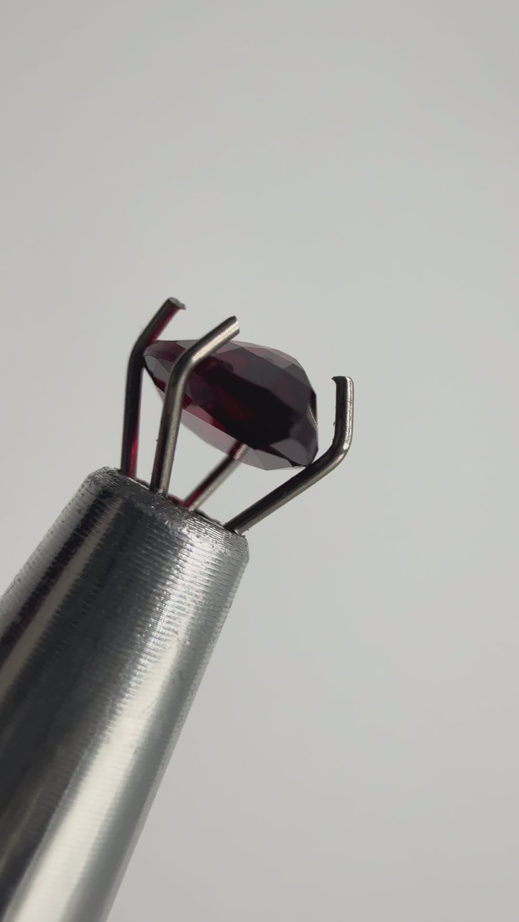 Red Spinel  1.05 ct