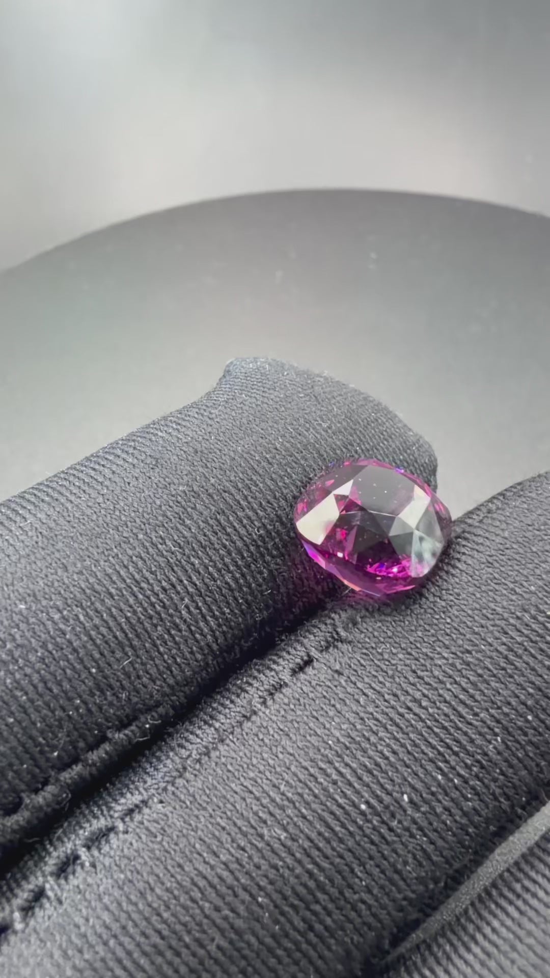 Vivid Purple Rhodolite Garnet  10.09 ct
