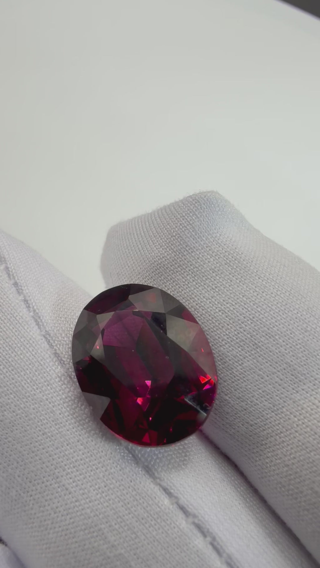 Vivid Purplish Red Rhodolite Garnet  11.99 ct