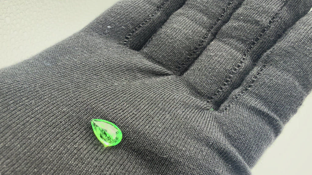 Vivid Green Tsavorite Garnet  1.83 ct